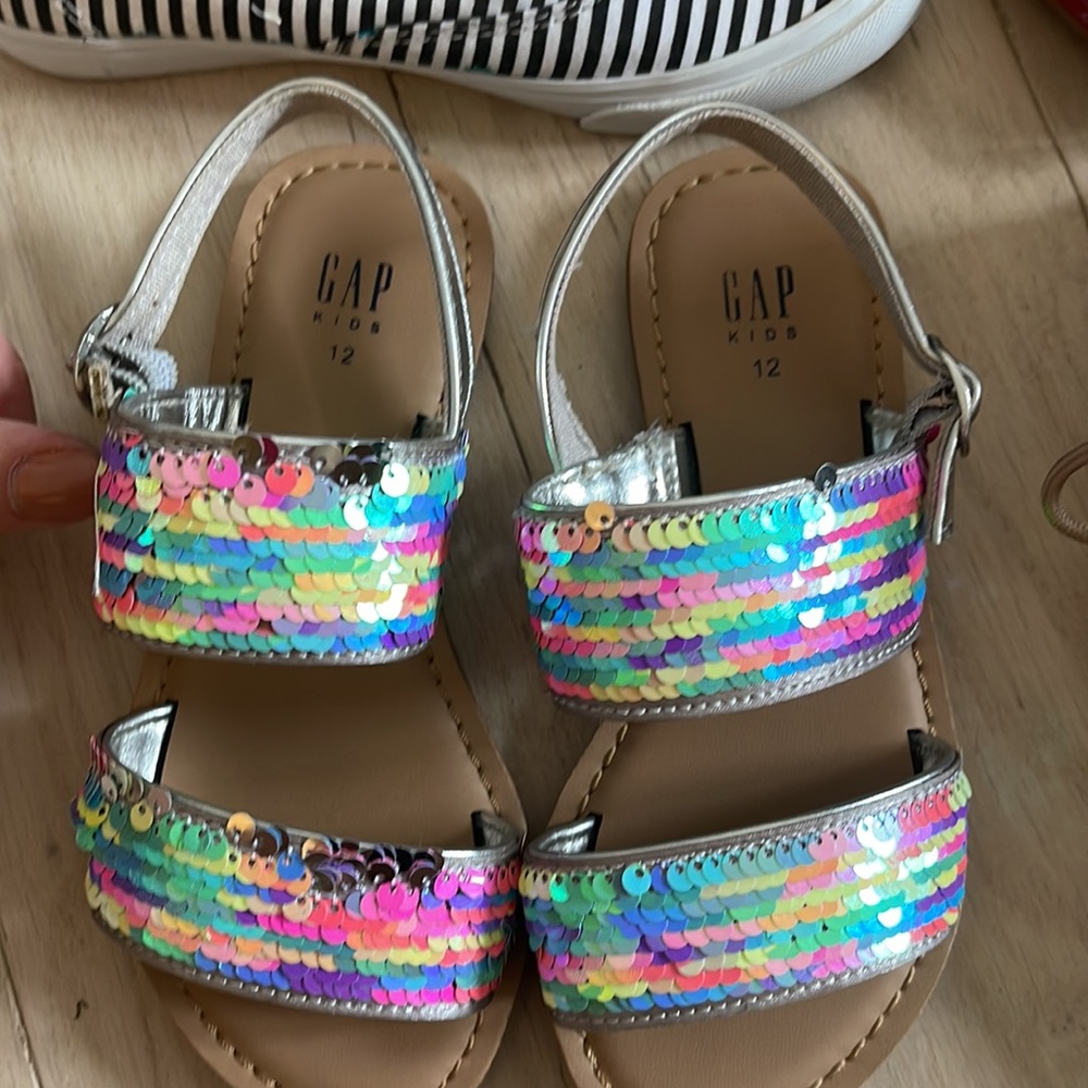 Lot of girls size 12 shoes- Gapkids and Old Navy - Picture 2 of 6